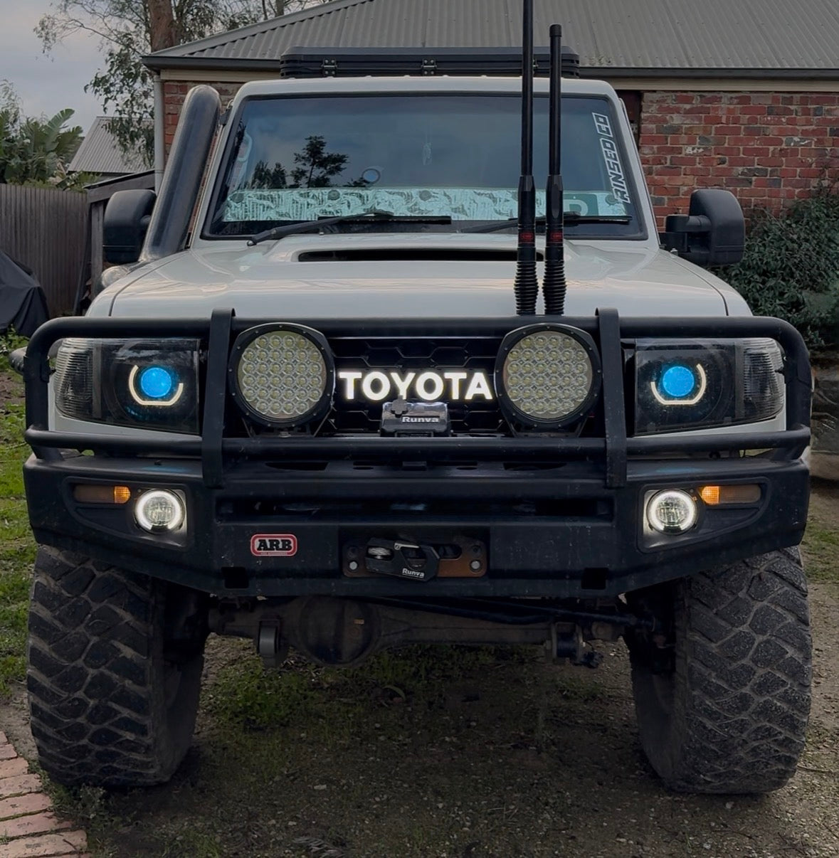 Toyota Landcruiser Grill