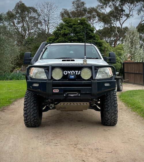 Toyota Hilux N70 Grill